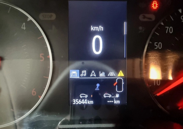 Renault Clio cena 47900 przebieg: 39000, rok produkcji 2022 z Szklarska Poręba małe 277